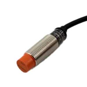 سنسور القایی آتونیکس مدل PR12-4DP، یک حسگر غیرتماسی با بدنه استوانه‌ای فلزی و خروجی PNP است که برای تشخیص دقیق اجسام فلزی استفاده می‌شود. این سنسور دارای قطر 12 میلی‌متر و برد تشخیص 4 میلی‌متر بوده و برای محیط‌های صنعتی با شرایط سخت ایده‌آل است. برای خرید سنسور القایی PR12-4DP آتونیکس با گارانتی معتبر و بهترین قیمت،