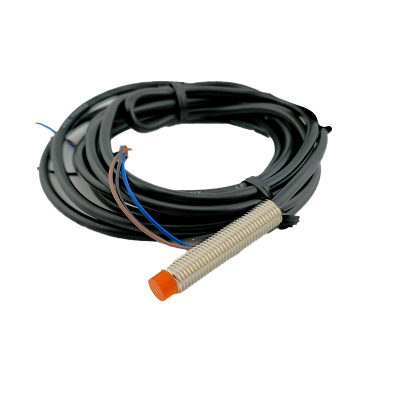 سنسور القایی آتونیکس PRL08-2DP2 5 تصویر چشم آتونیکس مدل PR08-2DP، سنسور القایی صنعتی با بدنه فلزی استوانهای و رزوهای. این سنسور دارای برد تشخیص 2 میلیمتر، ولتاژ کاری 12-24V DC و خروجی PNP Normally Open است. ایدهآل برای کاربردهای دقیق در سیستمهای اتوماسیون صنعتی و تجهیزات کنترلی. طراحی جمعوجور با دقت بالا برای تشخیص اجسام فلزی. برای خرید و اطلاعات بیشتر، technill.com